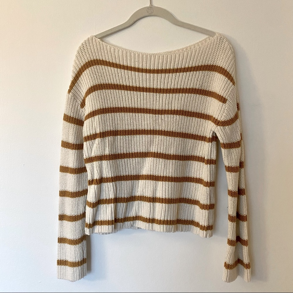 H&M Gold and White Stripped Sweater